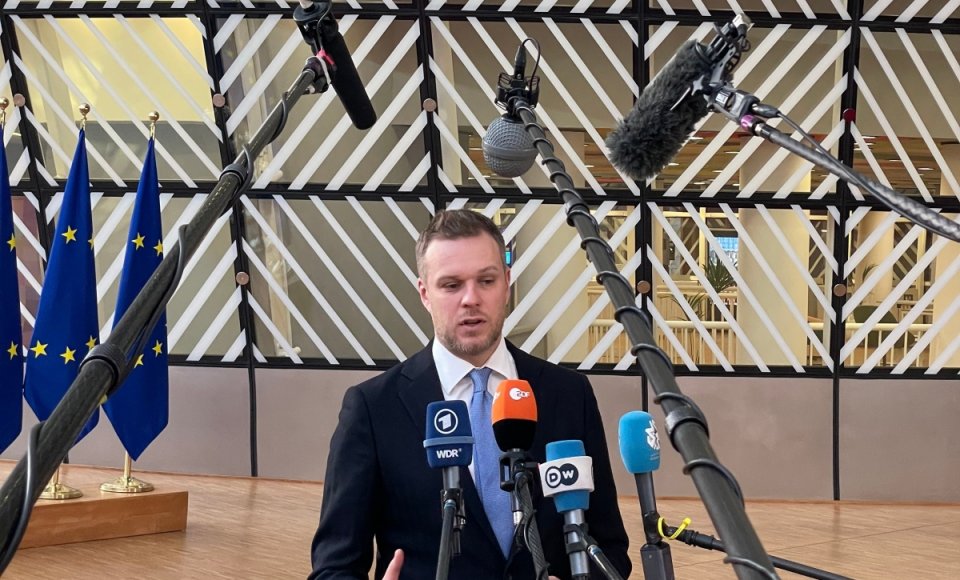 Gabrielius Landsbergis à Bruxelles : l’Ukraine est contrainte de se replier faute d’une quantité...