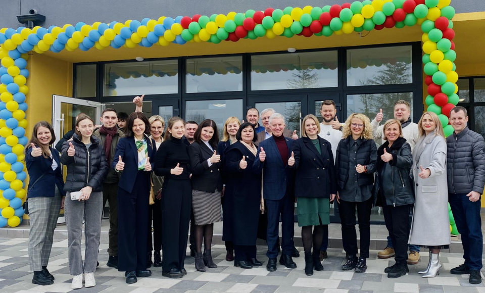 Lietuva atstatė karo nuniokotą mokyklą Borodiankoje – į klases sugrįš 700 moksleivių