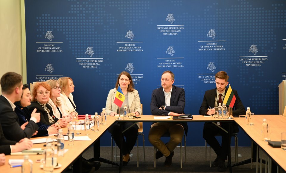 Viceministras S. Šatūnas susitiko su Moldovos parlamento ir ministerijų atstovų delegacija
