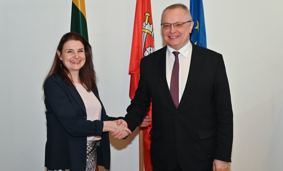 Viceministras E. Meilūnas susitikime su UNHCR biuro vadove Lietuvai: Rusija siekia ištrinti ukrainiečių kultūrinę ir nacionalinę tapatybę  