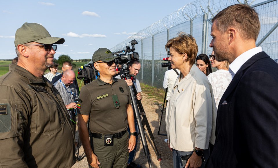 Landsbergis and his Latvian counterpart visited the Adutiškis border crossing point: “This is where our responsibility for the collective defence and security of the West begins”