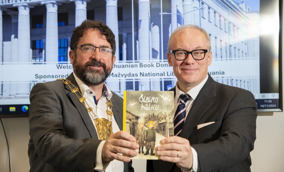 Airijos lietuviams – vertinga Lietuvos nacionalinės M. Mažvydo bibliotekos dovana
