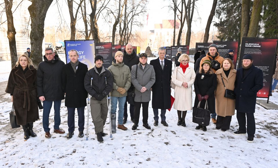 Parodos „Karo įkaitai“ atidarymas Vilniuje – priminimas apie Rusijos karo nusikaltimus ir Ukrainos gynėjų pasiaukojimą
