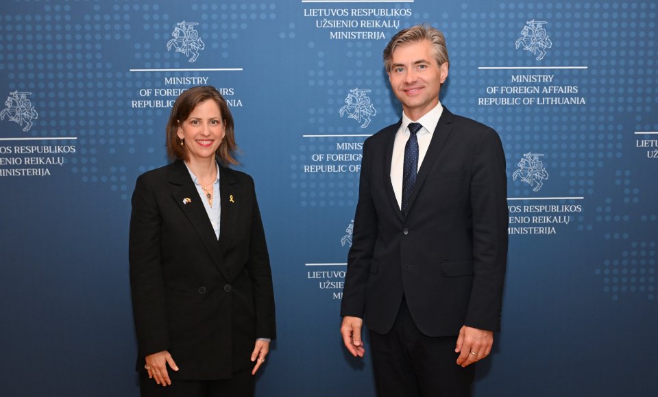 K. Budrys susitiko su naująja Izraelio ambasadore Lietuvoje Shelly Hugler Livne