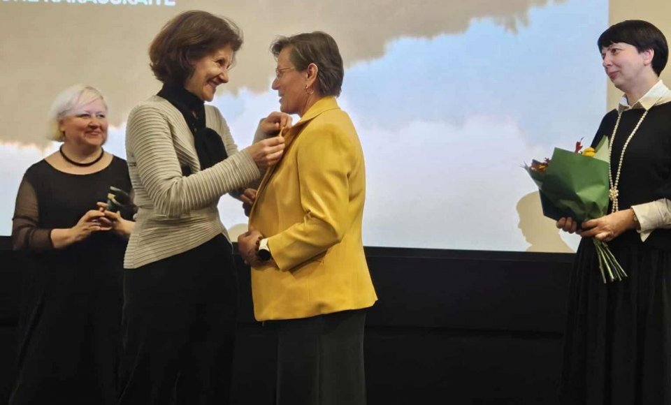 Garbės ženklu „Už pasaulio lietuvių nuopelnus Lietuvai“ apdovanota JAV lietuvė Daina Čyvas