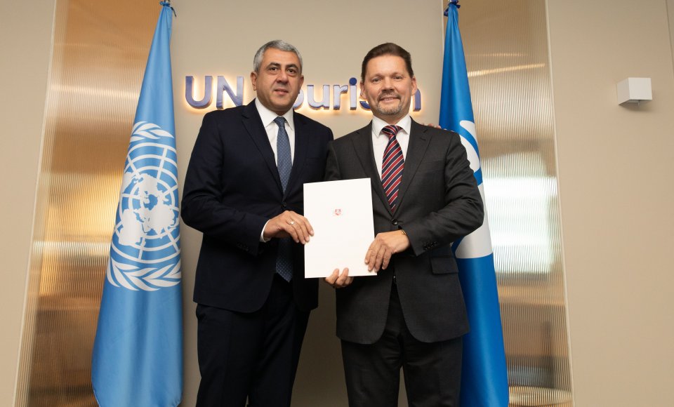 Ambasadorius T. Irnius įteikė skiriamuosius raštus JT Pasaulio turizmo organizacijos Generaliniam...