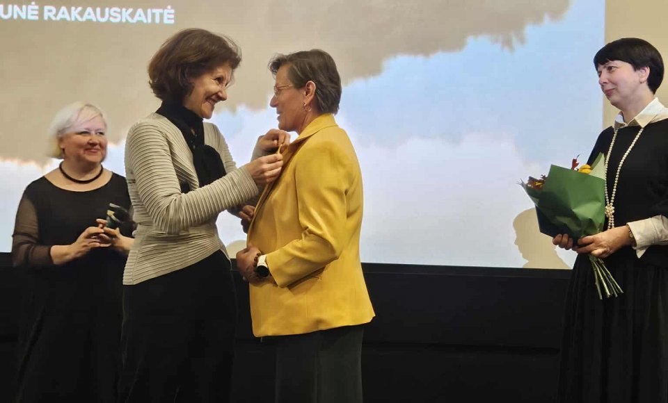 Lithuanian-American Daina Čyvas awarded with the honour award "For Diaspora Merits to Lithuania"