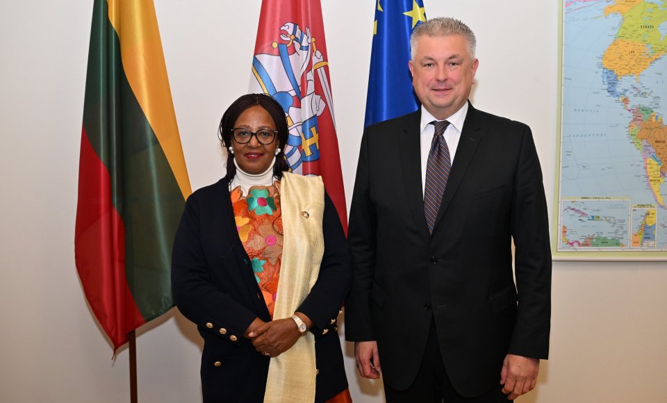 Viceministras Vidmantas Verbickas susitikime su Ugandos ambasadore aptarė dvišalių santykių stiprinimą, partnerystės plėtrą