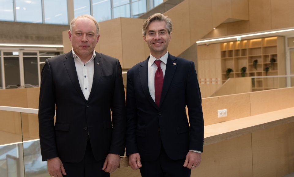 Ministras K. Budrys aktualius mokslo diplomatijos klausimus aptarė su KTU rektoriumi ir akademine bendruomene