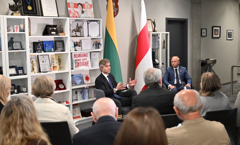 Budrys in a meeting with representatives of Belarusian civil society: we share a common goal – a democratic and free Belarus