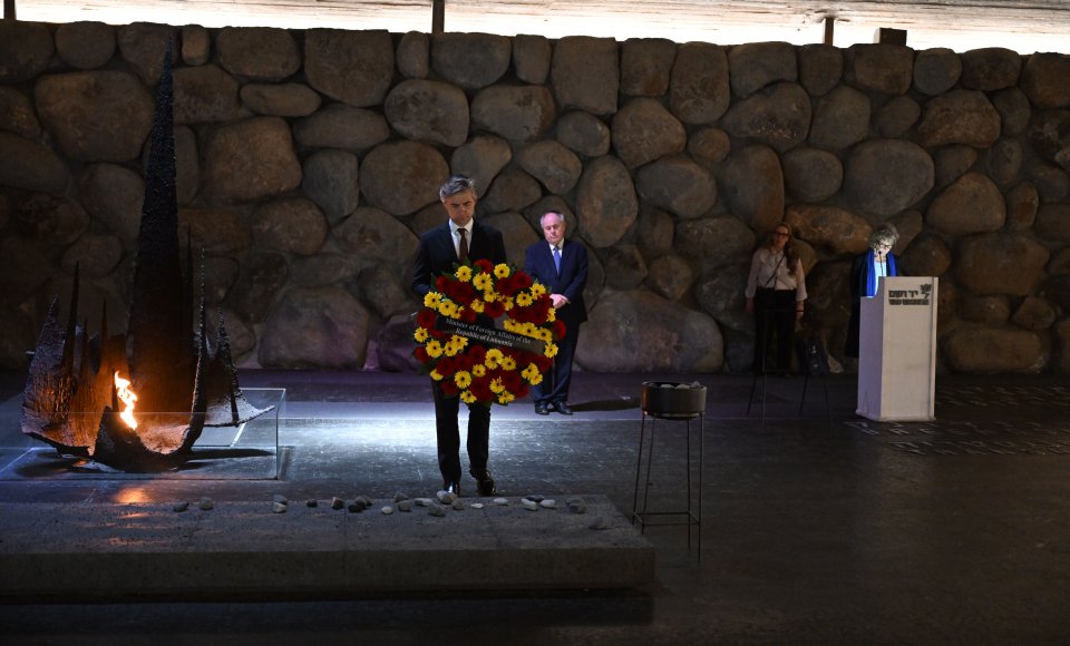 Budrys pays tribute to the Holocaust victims in Israel