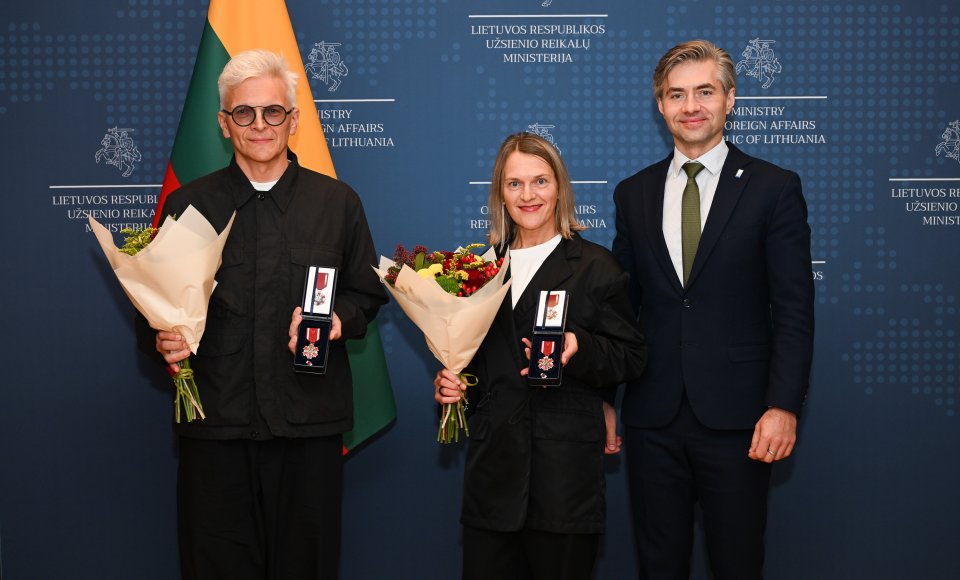 Nomeda and Gediminas Urbonas awarded medals of honour ‘For Diaspora Merits to Lithuania’
