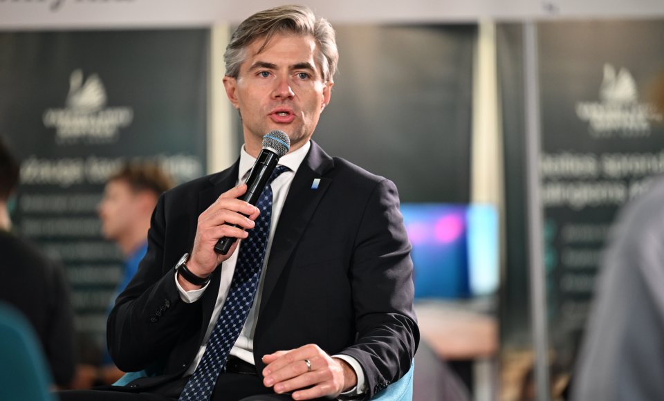 Budrys: diplomats of the future must be able to adapt to a constantly changing world