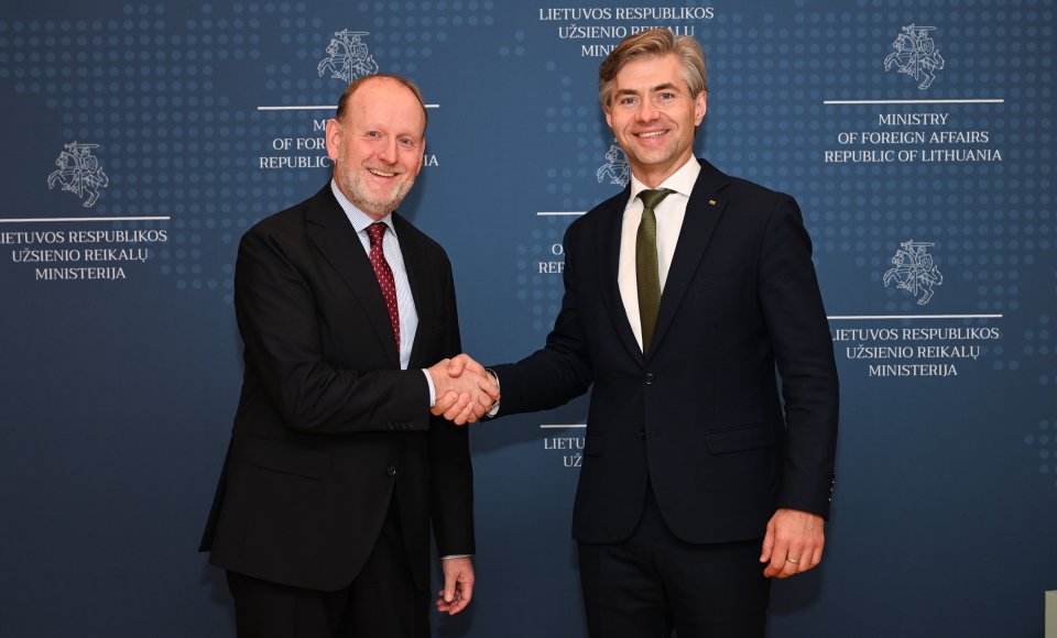 K. Budrys susitiko su naujuoju Švedijos ambasadoriumi