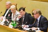 A.Ažubalis Demokratijų bendrijos Parlamentinio forumo susitikime (Seimo nuotr.)
