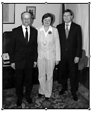Prienų savivaldybės meras A.Vaicekauskas ir Birštono savivaldybės merė N.Dirginčienė su Lietuvos ambasadoriumi Portugalijoje A.Rimkūnu