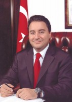 Turkijos užsienio reikalų ministras A.Babacanas Lietuvoje aptars ir energetikos problemas. Turkijos ambasados nuotr.